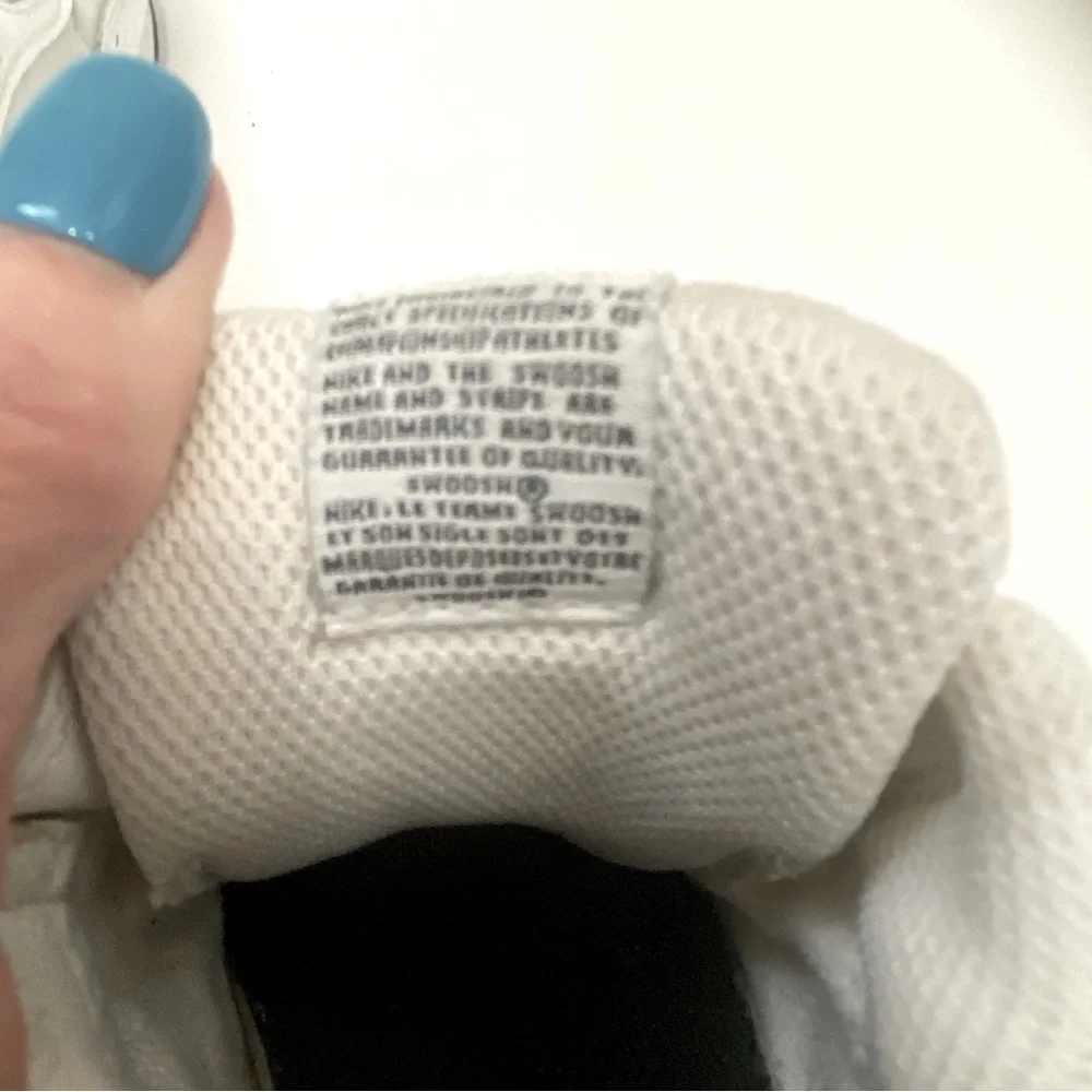 Nike Toddler Sneakers in White and Black